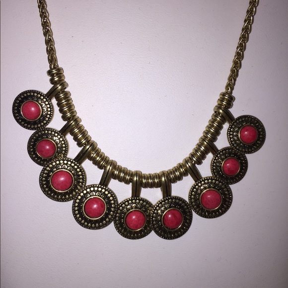 🛑 SOLD 🚨LUCKY BRAND 3 Pc Coral Gold Tone Necklace Bracelet Earrings Set $133 NWT - Picture 3 of 11
